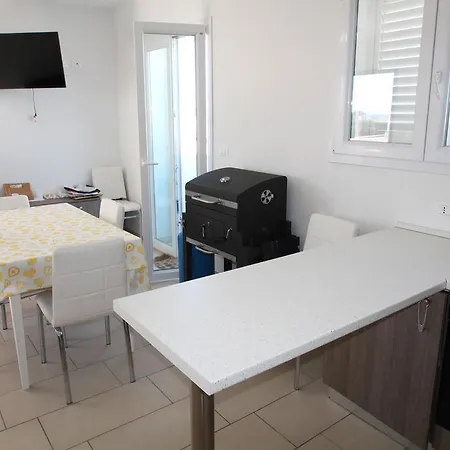 Apartment Summer *
